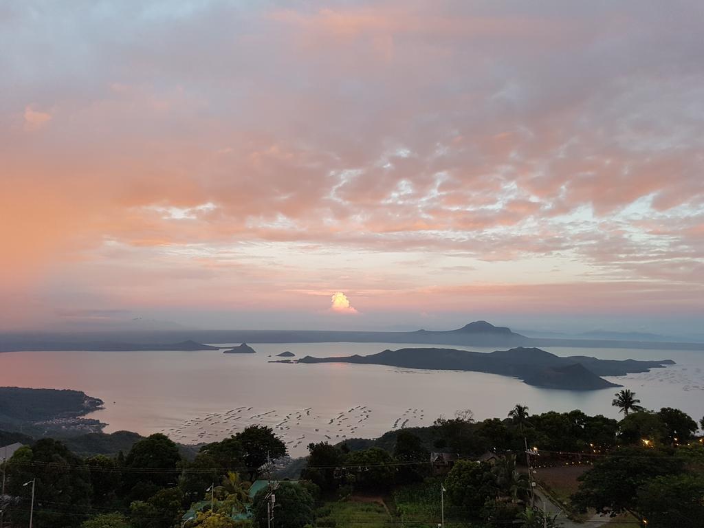 Taal Room Tagaytay City Exteriör bild